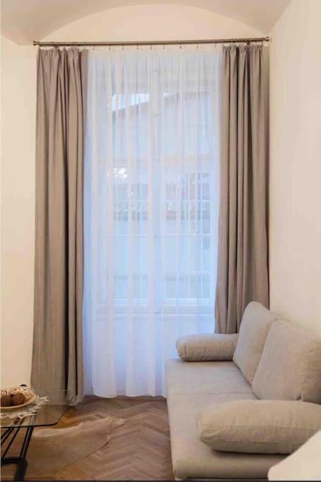Cozy Flat By Wenceslas Square! Prague Exterior photo